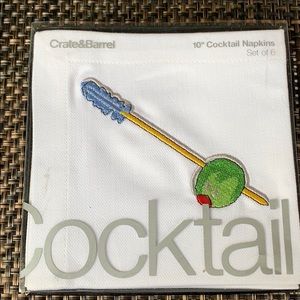 New in box Crate&Barrel set of 6 cocktail napkins
